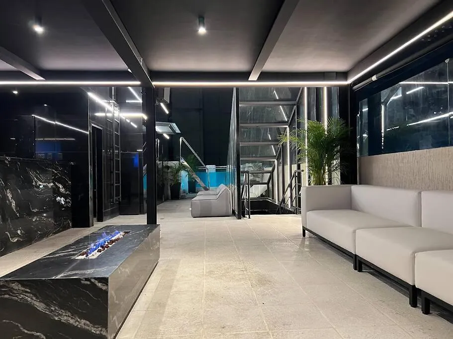 아파트 El Cielo Luxury Penthouse Rooftoppool Parquelleras 메딜린